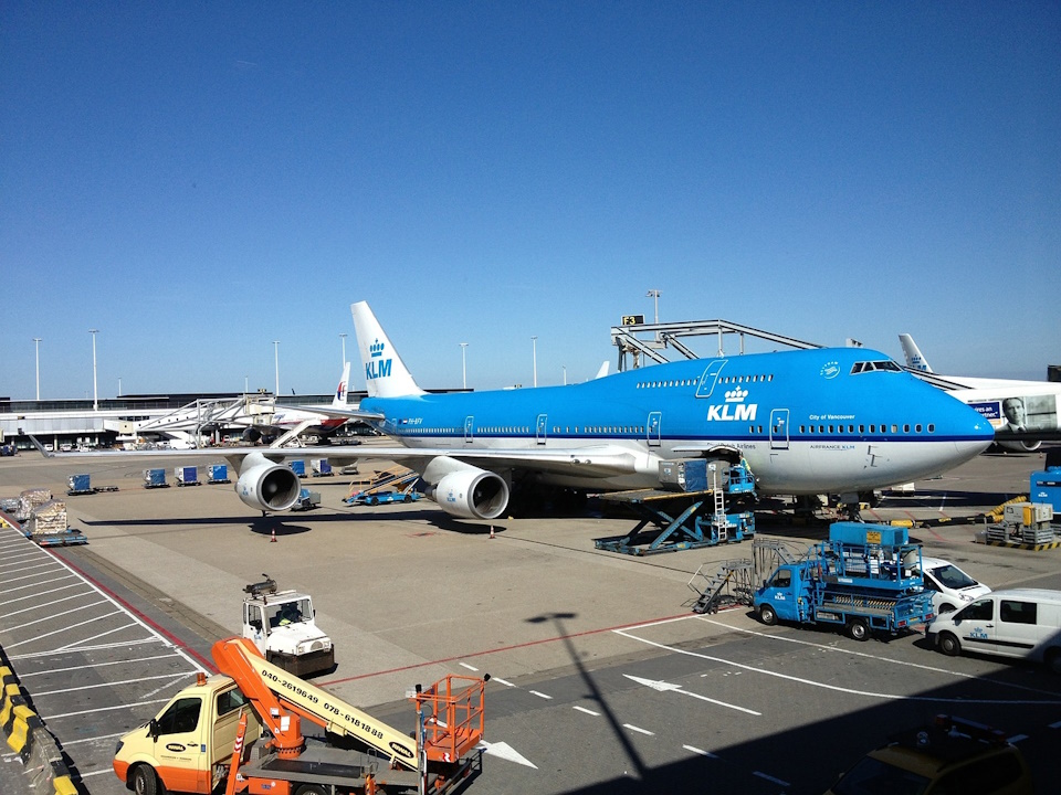 KLM Schiphol Flugzeug